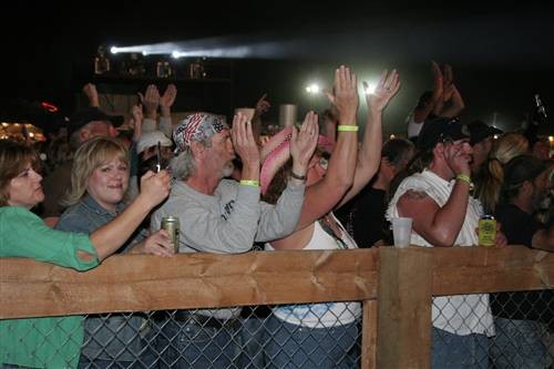 View photos from the 2006 Buffalo Chip Pictures Photo Gallery