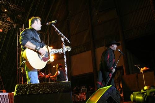 View photos from the 2006 Buffalo Chip Pictures Photo Gallery