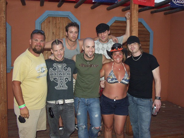 View photos from the 2007 Photos by Steve Wilson Daughtry Meet N Greet Photo Gallery