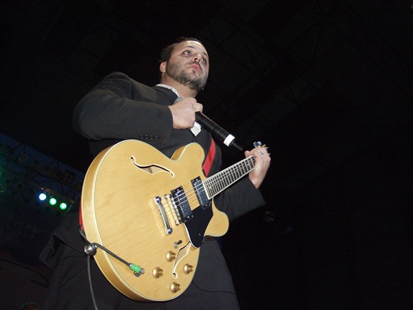 View photos from the 2007 Photos by Steve Wilson Daughtry Meet N Greet Photo Gallery