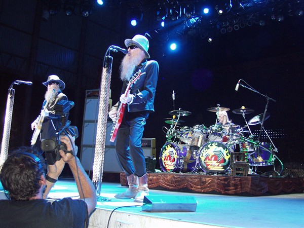 View photos from the 2007 Photos by Steve Wilson - ZZ Top Photo Gallery