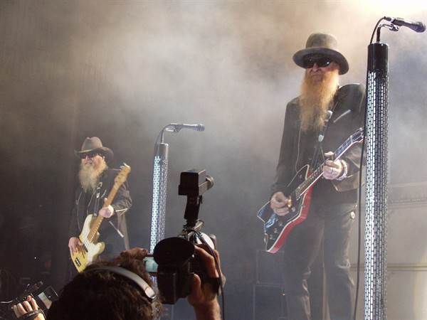 View photos from the 2007 Photos by Steve Wilson - ZZ Top Photo Gallery