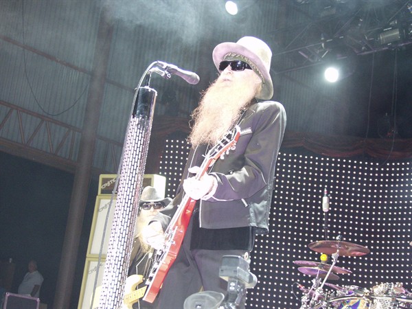 View photos from the 2007 Photos by Steve Wilson - ZZ Top Photo Gallery