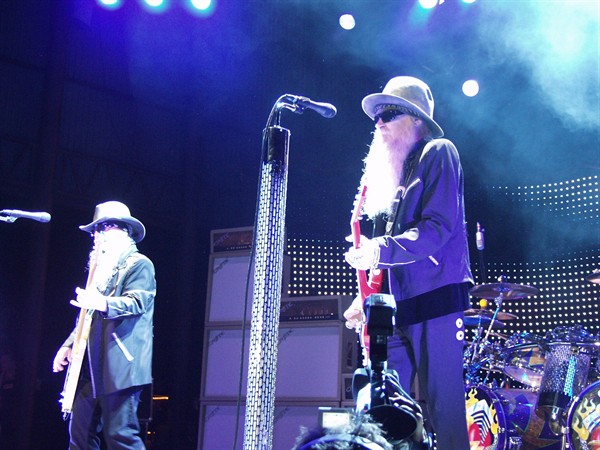 View photos from the 2007 Photos by Steve Wilson - ZZ Top Photo Gallery