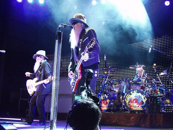 View photos from the 2007 Photos by Steve Wilson - ZZ Top Photo Gallery