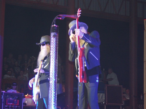 View photos from the 2007 Photos by Steve Wilson - ZZ Top Photo Gallery