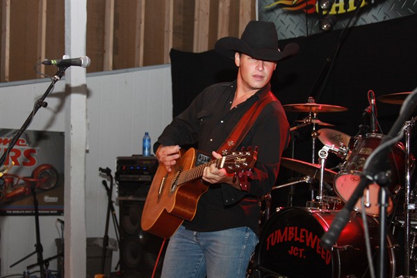 View photos from the 2009 Tumbleweed Junction Photo Gallery