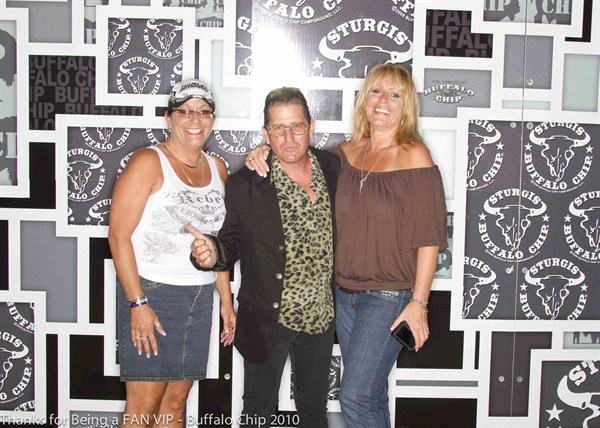 View photos from the 2010 Meet N Greet Fan VIP 8-06-2010 Photo Gallery