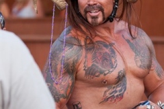 Aug9_web_people_horns