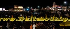 Crowd_pano_Aug9