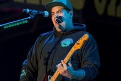 sturgis-buffalo-chip-2012-concerts-michael-holt-sublime (154)