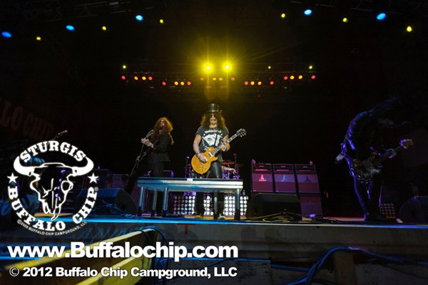 View photos from the 2012 Slash/Sweet Cyanide/Skid Row Photo Gallery