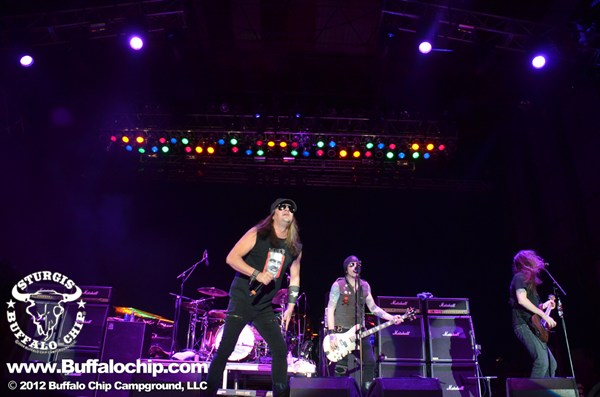 View photos from the 2012 Slash/Sweet Cyanide/Skid Row Photo Gallery