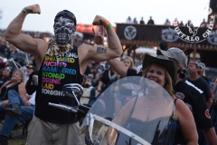 biker-rally-pics-buffalo-chip-party-people-017