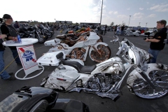 SEXIEST-BAGGER-STURGIS-BIKE-SHOWS_111