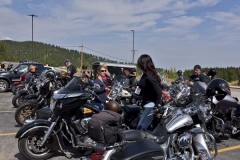 STURGIS-MOTORCYCLES-WOMEN-BIKER-BELLES-095