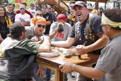 STURGIS-MOTORCYCLES-BIKERS-RALLY-PEOPLE062