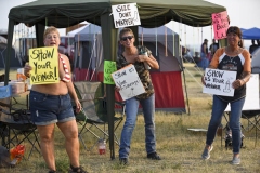 STURGIS-MOTORCYCLES-BIKERS-RALLY-PEOPLE138