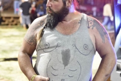 STURGIS-MOTORCYCLES-BIKERS-RALLY-PEOPLE150