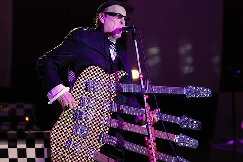 CHEAP-TRICK-5-NECK