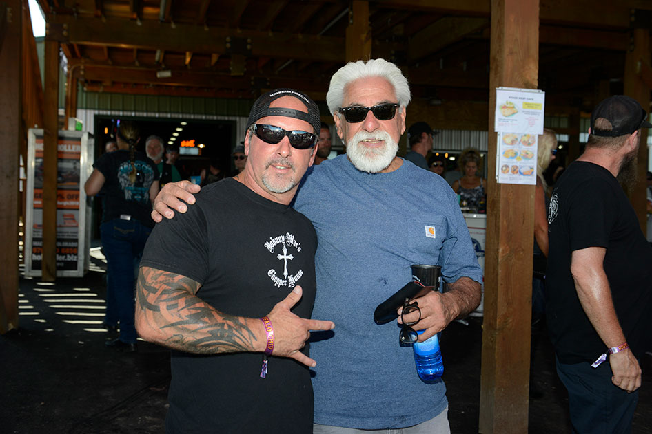 CUSTOM-MOTORCYCLE-SHOWS-SCHOOLS-OUT-CHOPPER-STURGIS-BUFFALO-CHIP-MONDO-PORRAS