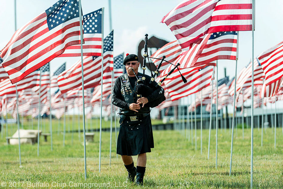 FREEDOM-CELEBRATION-FIELD-OF-FLAGS
