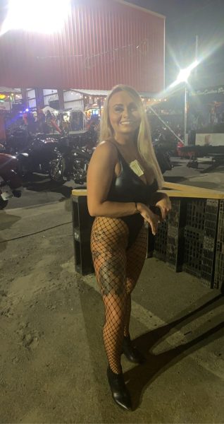 MISS-BUFFALO-CHIP-PHOTOS-CAROLINE-W01