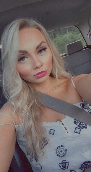 MISS-BUFFALO-CHIP-PHOTOS-CAROLINE-W03