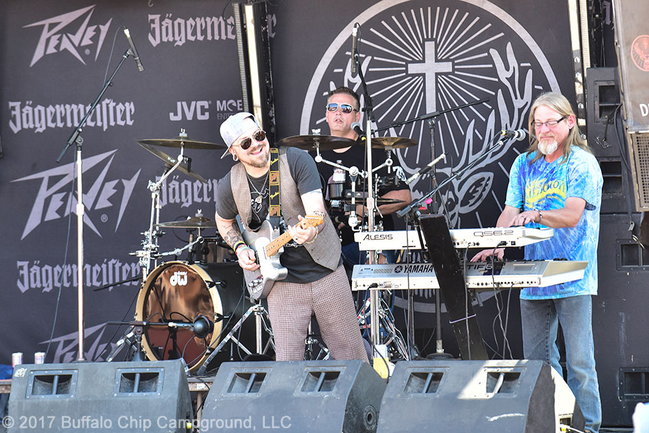 STURGIS-BUFFALO-CHIP-SHOWCASE-BAND-FAQS-STAGE-SPONSORSHIP