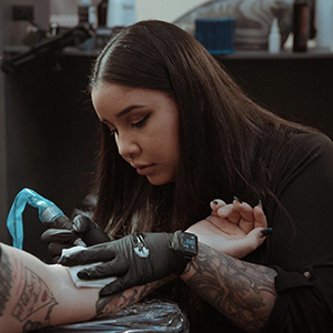 Buffalo Chip Tattoo Café Brings Renowned Artists to Buffalo Chip during Sturgis Rally - Elva Stefanie