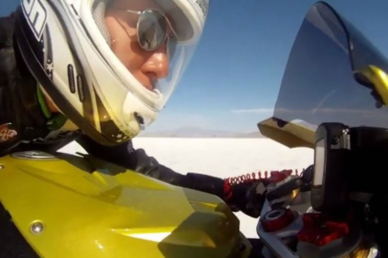 WOMEN-MOTORCYCLE-RIDERS-DOCUMENTARY-RIDER-760X507
