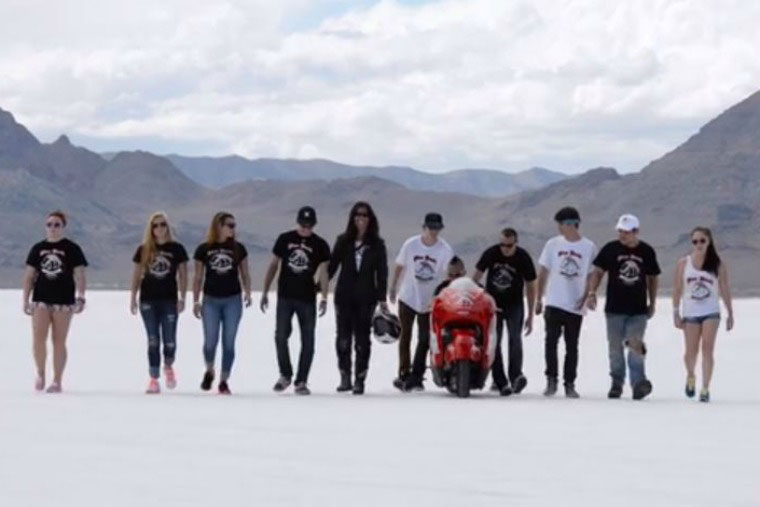 WOMEN-MOTORCYCLE-RIDERS-DOCUMENTARY-STURGIS-BIKE-WEEK-FAMILY-760X507